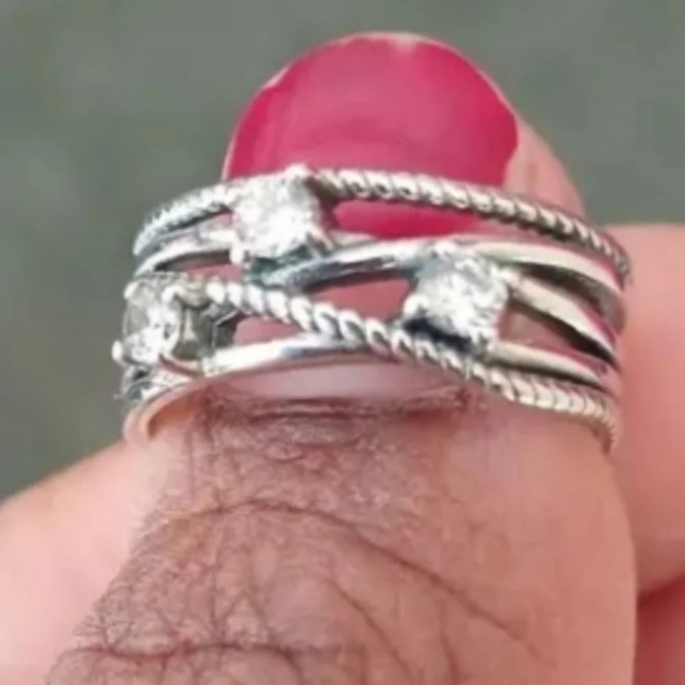 Ladies Elegant 925 sterling silver wide band ring sz 8